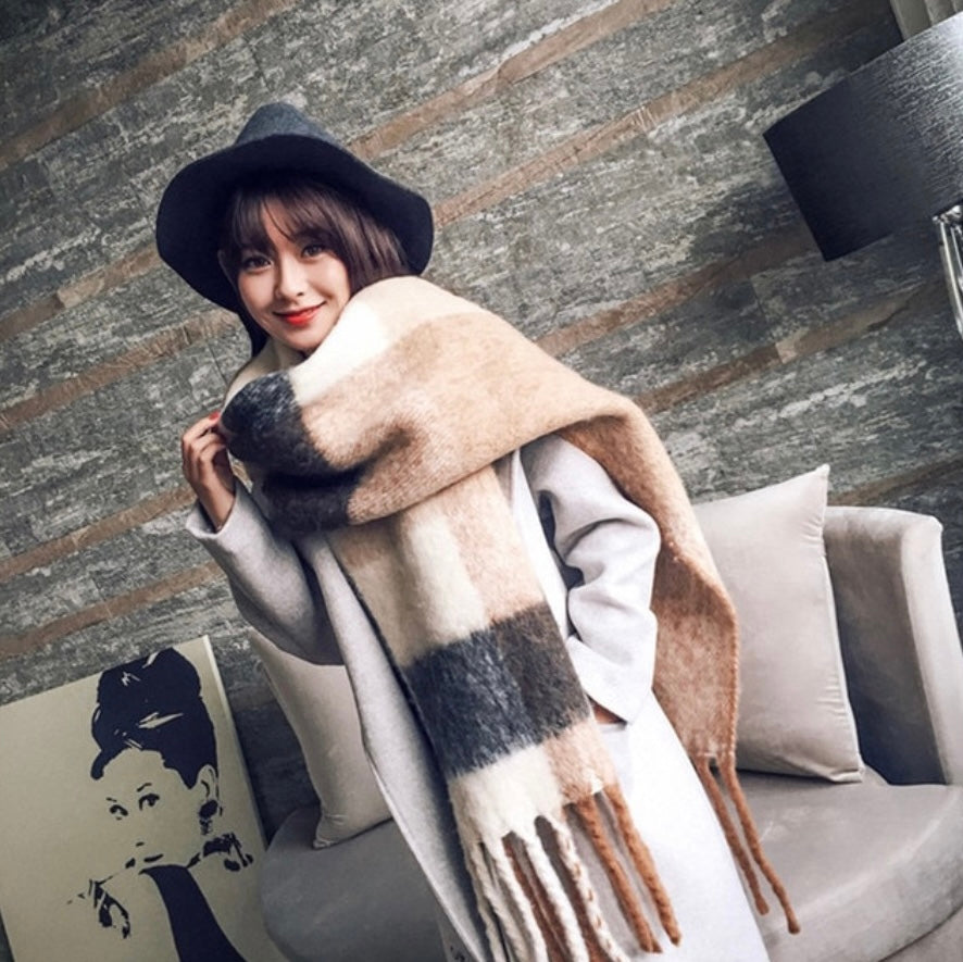 New fashion 2022 plaid scarf , long tassel ,shawl wrap
