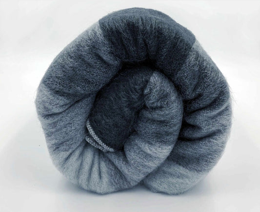 Luxury alpaca blanket Throw bedspread King /queen size. Alpaca blankets are the finest in the world .very soft