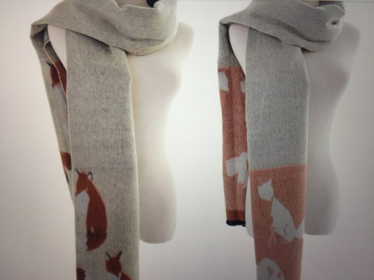 Luxury pashmina grey soft fox print reversible