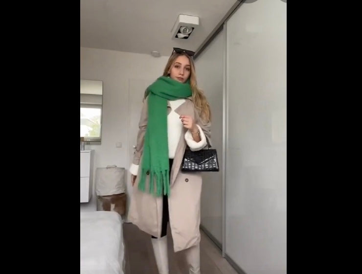 Luxury wide green scarf