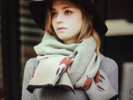 Luxury pashmina grey soft fox print reversible