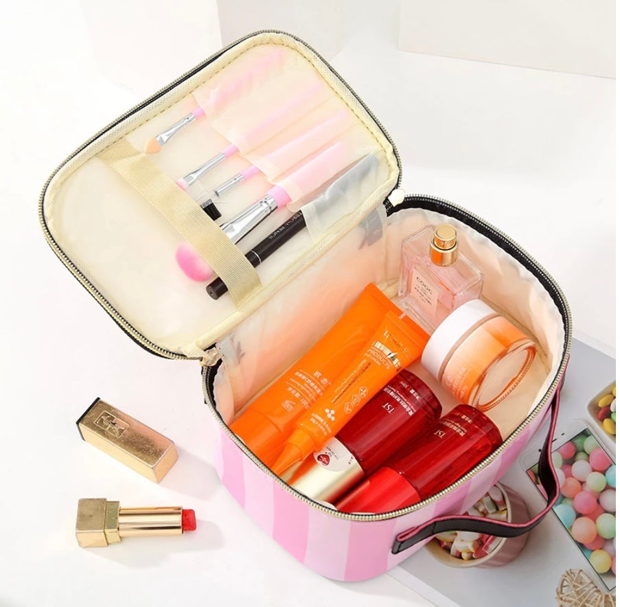 Portable cosmetic Bag